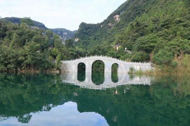 全国多地景区推出马年限定福利 属马、姓马免费游