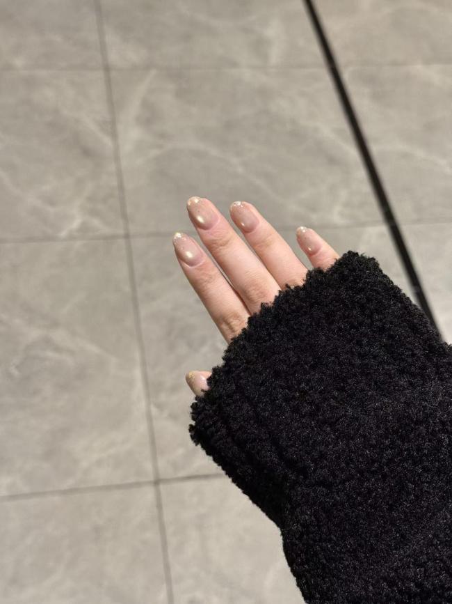 “过年三件套”进入预约模式 美发美甲美睫热度攀升