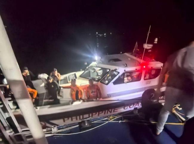 菲律宾客船倾覆事故已有7人死亡 搜救行动持续进行