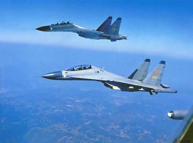 台军称解放军26架次军机巡台 常态化巡航展现决心