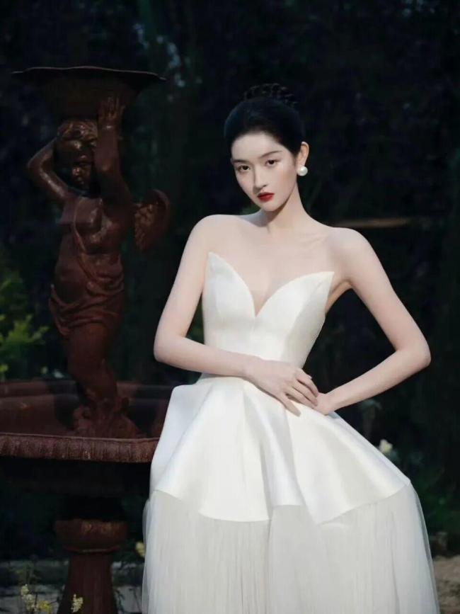 王玉雯停止《突然的喜欢》剧宣 因宣发团队不当行为