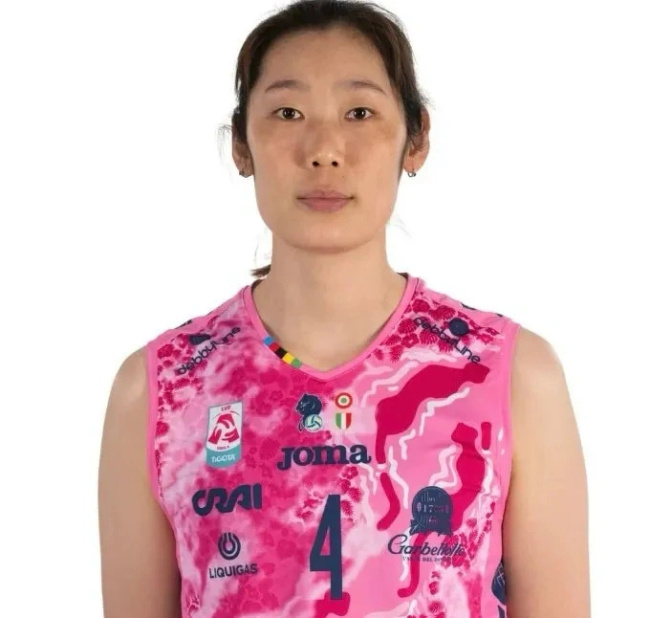 续约只是开始!朱婷留守科内,这两大短板不补,明年冠军悬了? 补齐阵容迫在眉睫