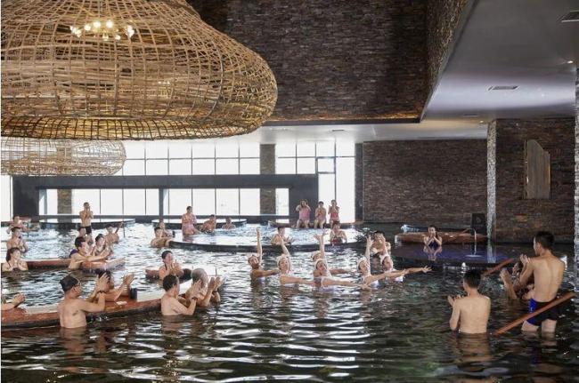 洗浴中心，正在洗劫星级酒店
