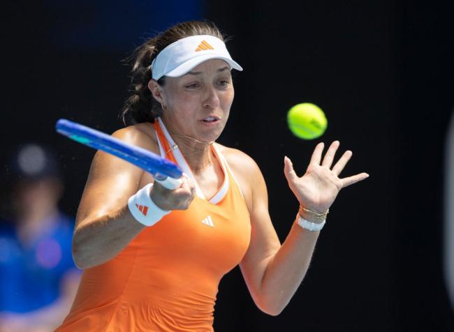 佩古拉2-0阿尼西莫娃首进澳网女单4强