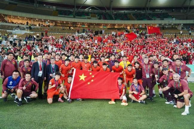集训50天！努力会有回报，U23国足球员拿到亚军不容易！创造历史最佳成绩