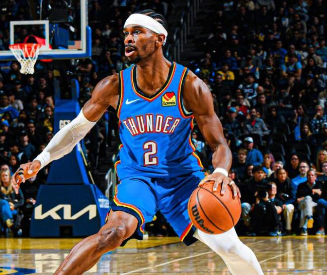 亚历山大连续118场得分20+