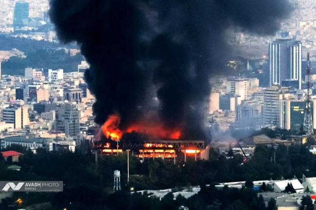 流纹岩：伺机佯动？美国对伊朗动手的可能性有多大 局势扑朔迷离