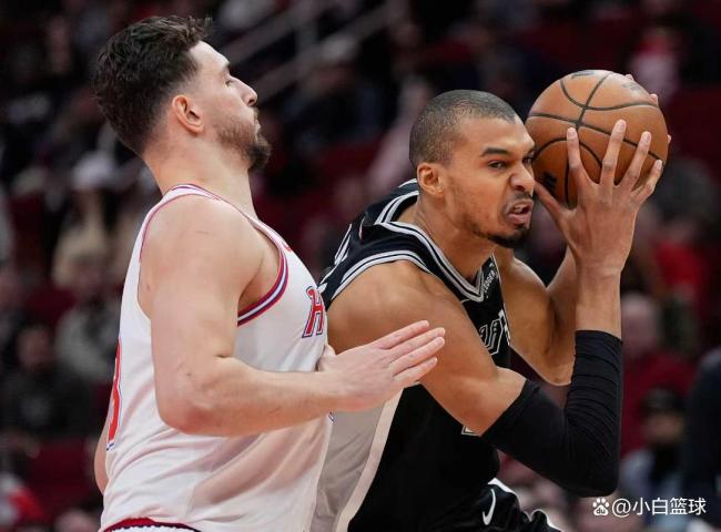 杜兰特24分6助 火箭遭马刺逆转