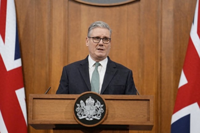 英媒：多国转向中国寻求稳定贸易关系