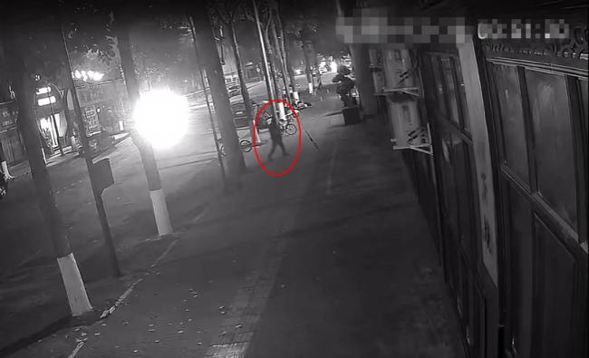 茶馆现“密室盗窃”嫌疑东谈主被握 熟东谈主作案终就逮