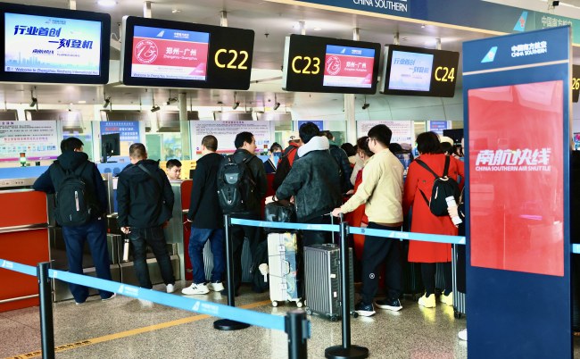 今年春运南航在郑州计划加班663班次 满足多样化出行需求