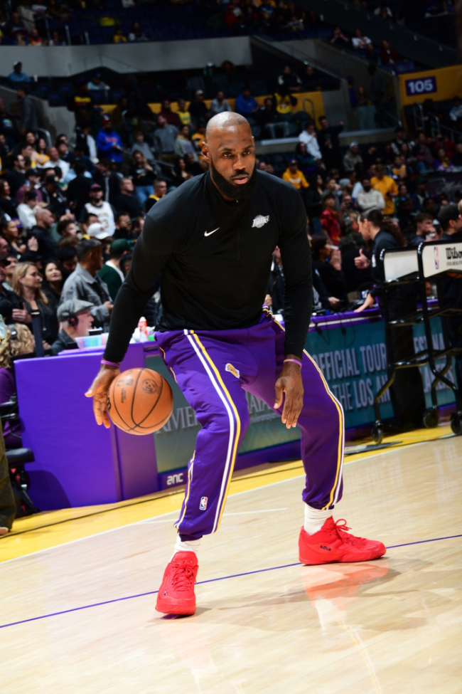 曝湖东说念主或条款詹姆斯大幅降薪