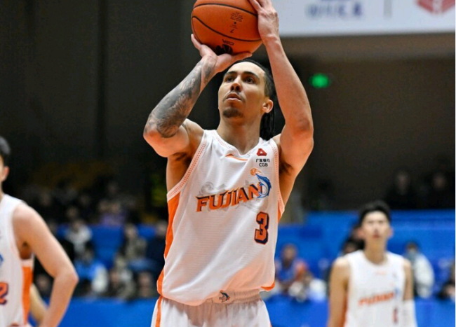 郭艾伦时隔41天首发11中3！广州遭福建双杀 徐昕两双状元18 6帽 广州遗憾吞2连败