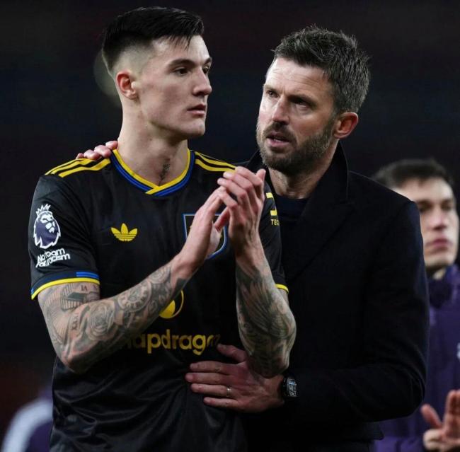 曼联打富勒姆计策揭秘，库尼亚替代多古芒特替补！卡里克降服基恩 多古伤缺10周