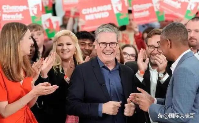 英国访华团全员用筷子 细节里的外交智慧