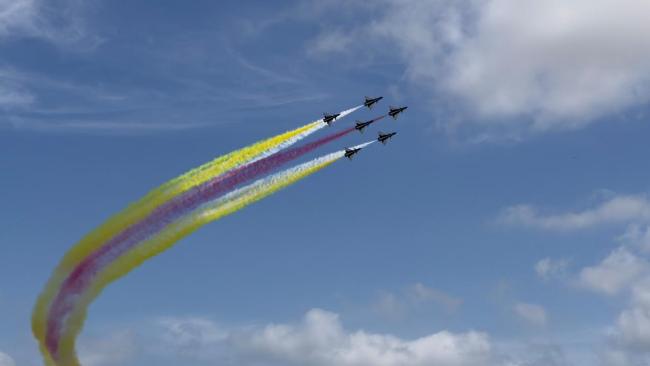 八一遨游饰演队在新加坡相宜性测验