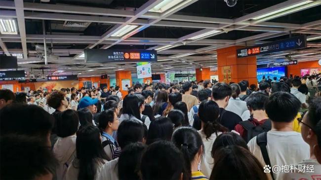 广州若何接稳《嘉禾望岗》这波开年红 交通关节与情怀共识