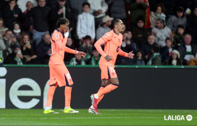 3-1!本应进球上双?11.1亿豪门浪费8个机会+3中框 16战15胜 巴萨险胜埃尔切