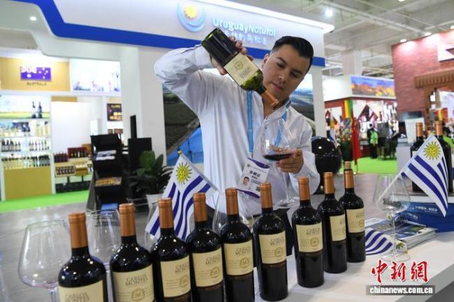 乌拉圭不啻有足球 探索“南好意思瑞士”魔力