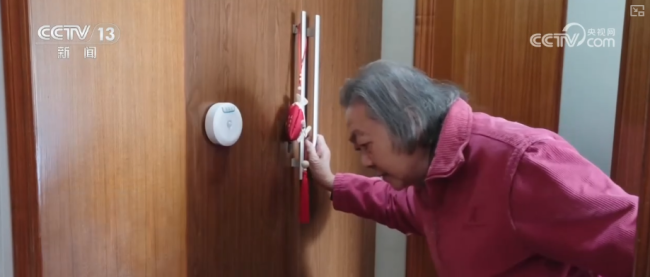 精细暖心实招“托”起“一老一小”