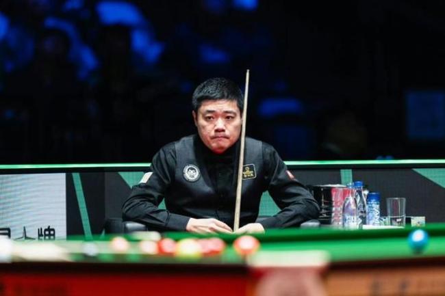 连续2年一轮游！丁俊晖呆若木鸡 无缘16强再成遗憾