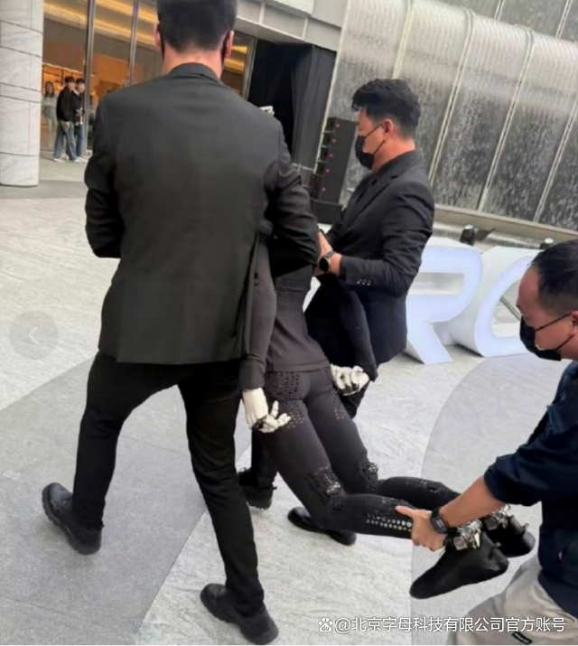 车企造机器人是认真的吗 新故事与挑战并存