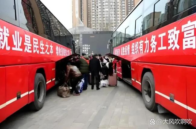 河南举旗女孩已找到 温暖人心的等待