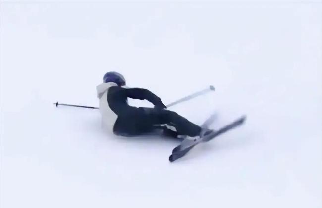 奥运官方回顾谷爱凌超帅动作 逆境重生的坚韧之路