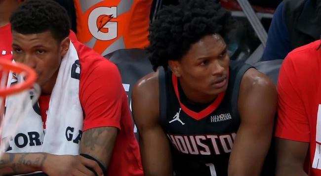 凯尔特东谈主轻取火箭 杜兰特复出15分