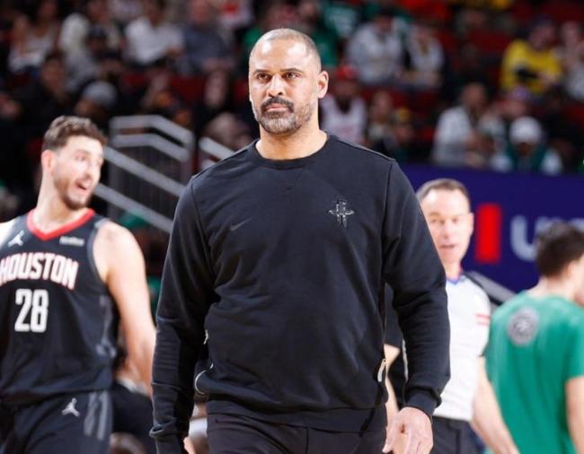 乌度卡申京被驱散 火箭惨败绿军 里面问题频现