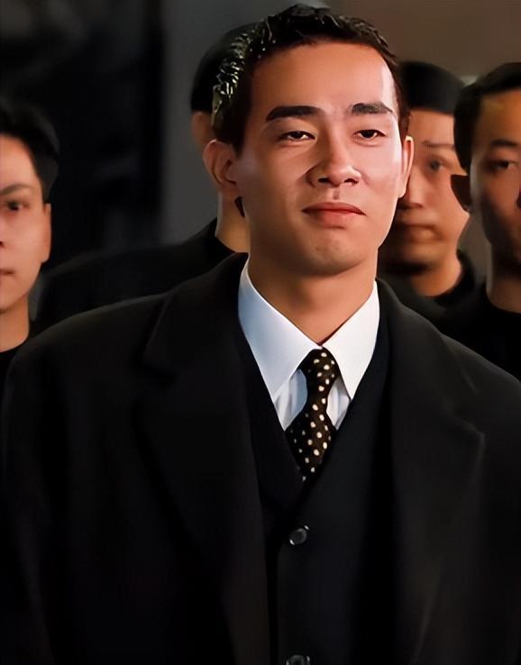 陈小春以政协委员身份参会 建议演艺与文旅和会