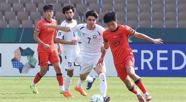 中国足球扬眉吐气！19天3赢亚洲冠军 青训成果显著