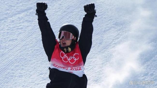 苏翊鸣首跳失误后硬刚高难度