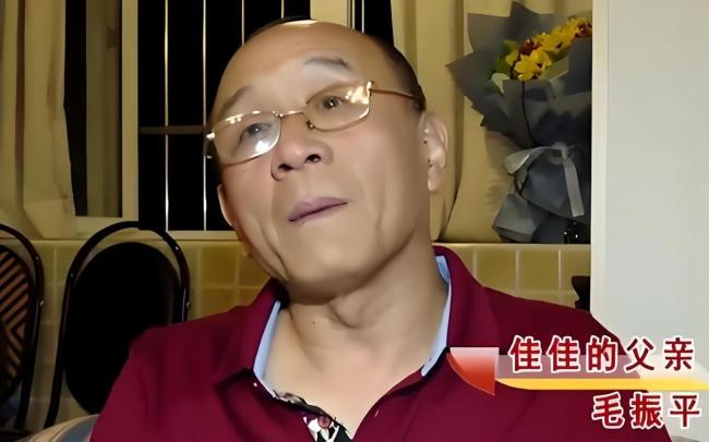 走失32年女子终于回家认亲 寻亲之路终圆满
