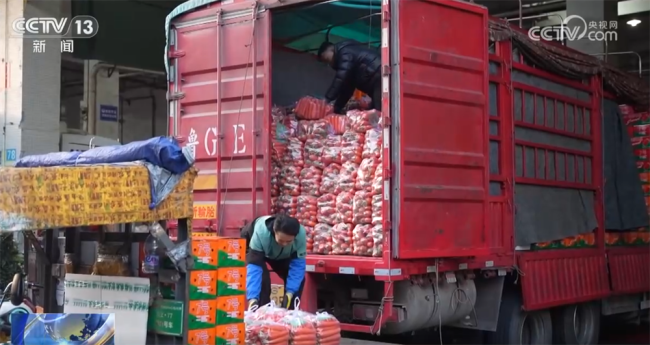 各地多措并举守护市民“菜篮子”供应足、价格稳