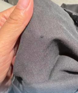 1.5万裤子穿1天发现勾线退货难 售后争议不断