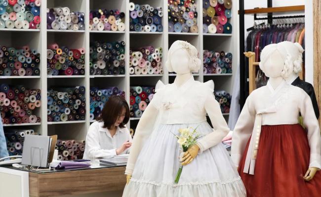 高金价窜改韩国东谈主黄金残害民俗 转向现款与替代品