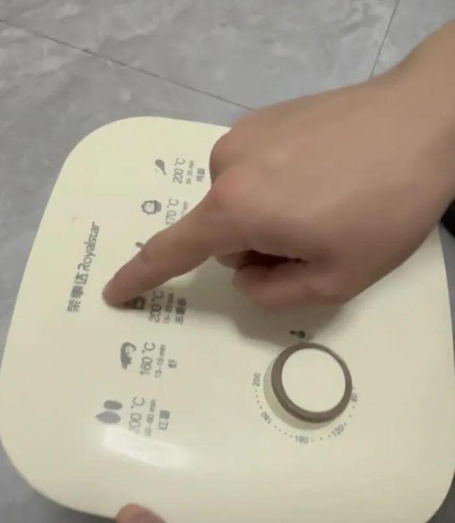 荣事达空气炸锅被指用假按钮 监管介入 造作宣传引争议