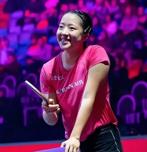 申裕斌打累了可以望望素质的脸 颜值与竞技的双重焦点