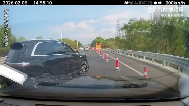 京A高速恶意别车引热议，安全驾驶呼吁举报