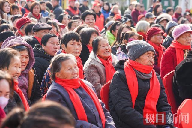 村子花10万请800多村民吃团年宴 传承孝老爱亲良习