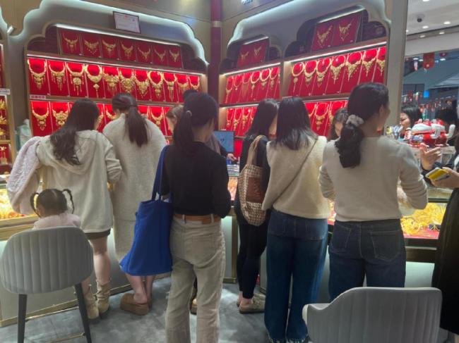 春节水贝市场黄金走俏白银溢价高