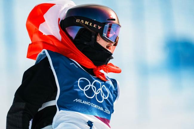 穿过一路荆棘，同样的银牌，不同的光芒