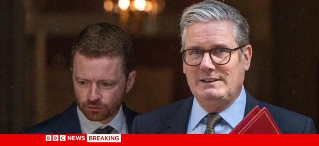 英媒：幕僚长辞职重创斯塔默