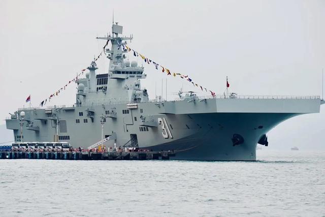 沙特防务展中国亮出了好东西 075E两栖攻击舰引发关注