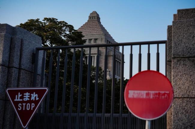 新华社：日本前路“更加危险” 右倾加速引担忧