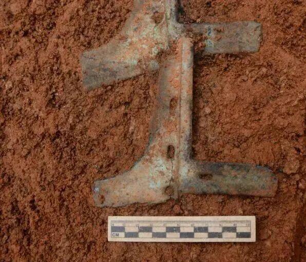 长沙再现大型古墓群 千年葬地重睹天日