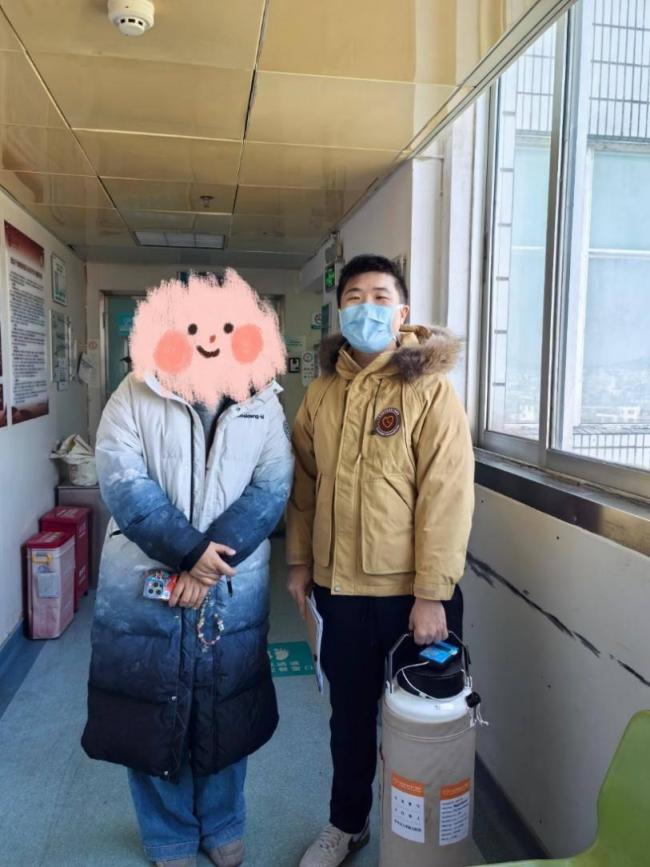 父亲患白血病被一双儿女的血救下