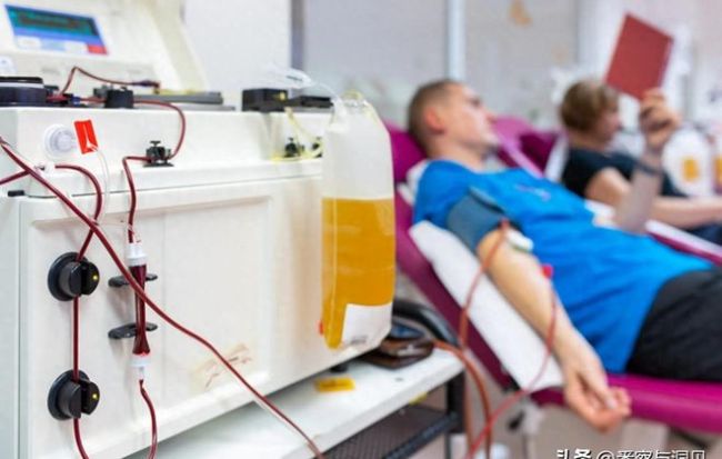 美国中产阶级卖血维生 经济压力下的无奈选择