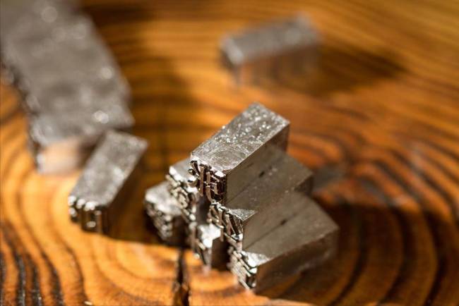 美国对稀土摊牌了？特朗普签署总统公告施压